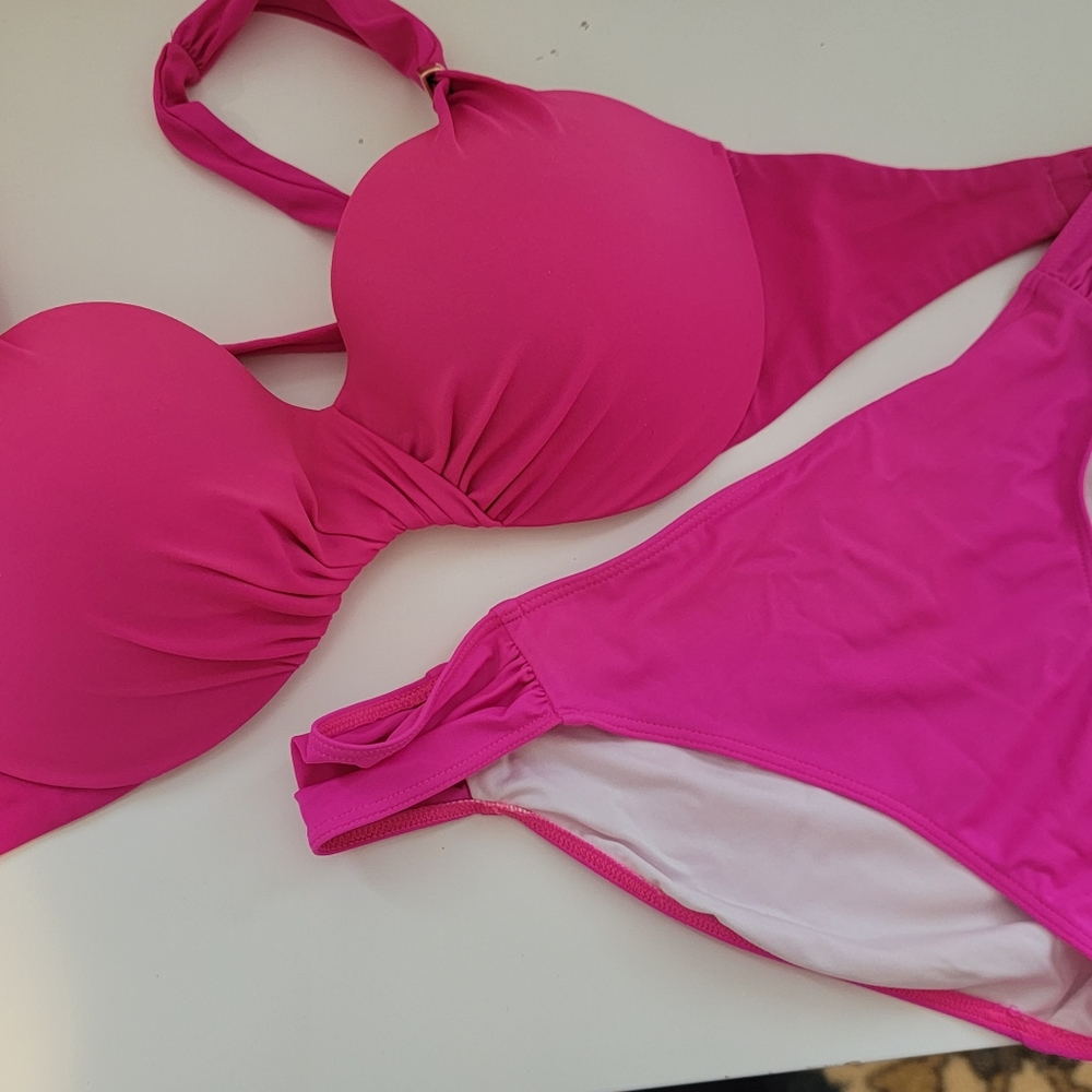 Victoria's Secret 32DD bikini set